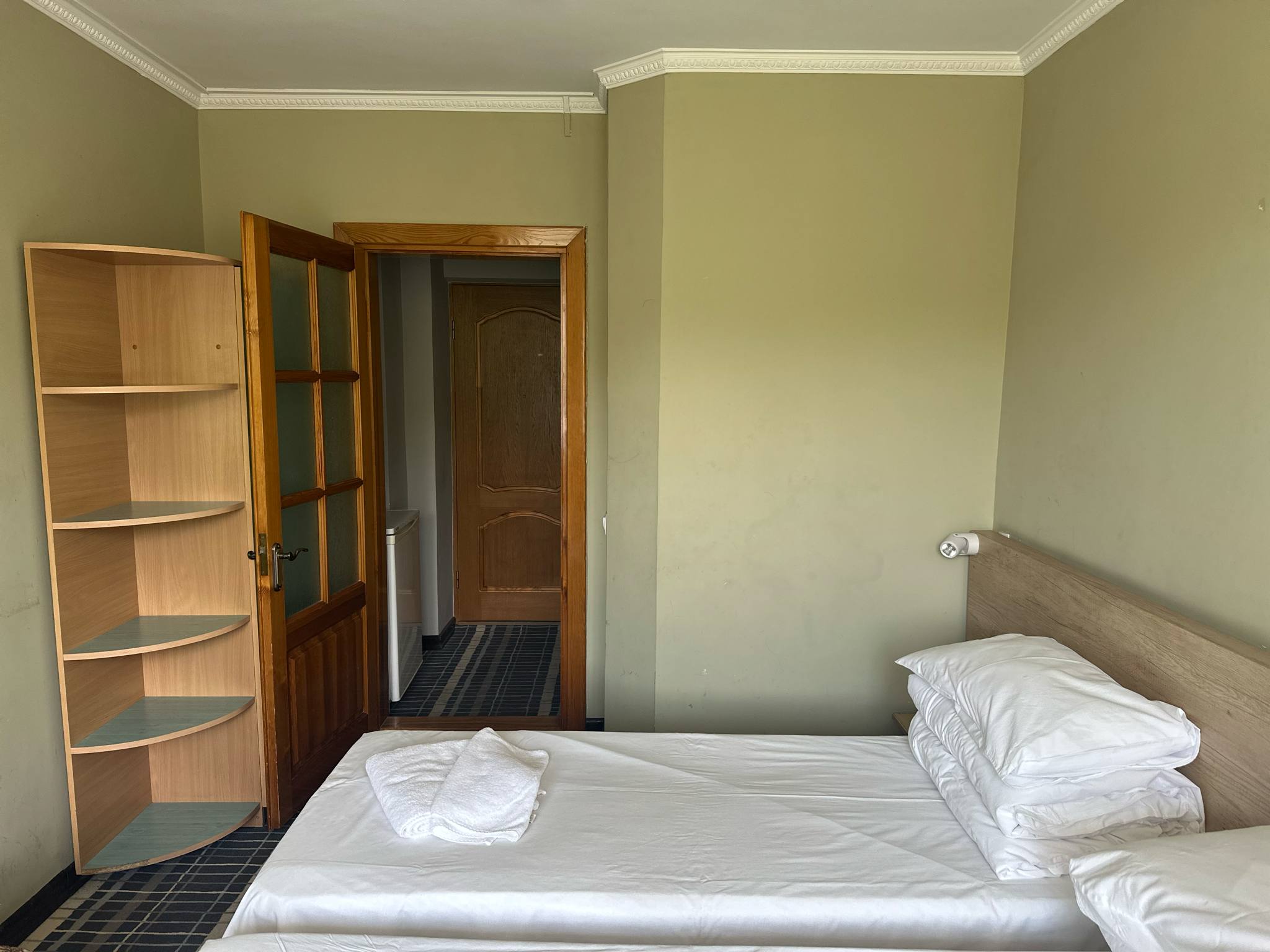 b800357e-1762-4706-bb70-d3537f61bb43