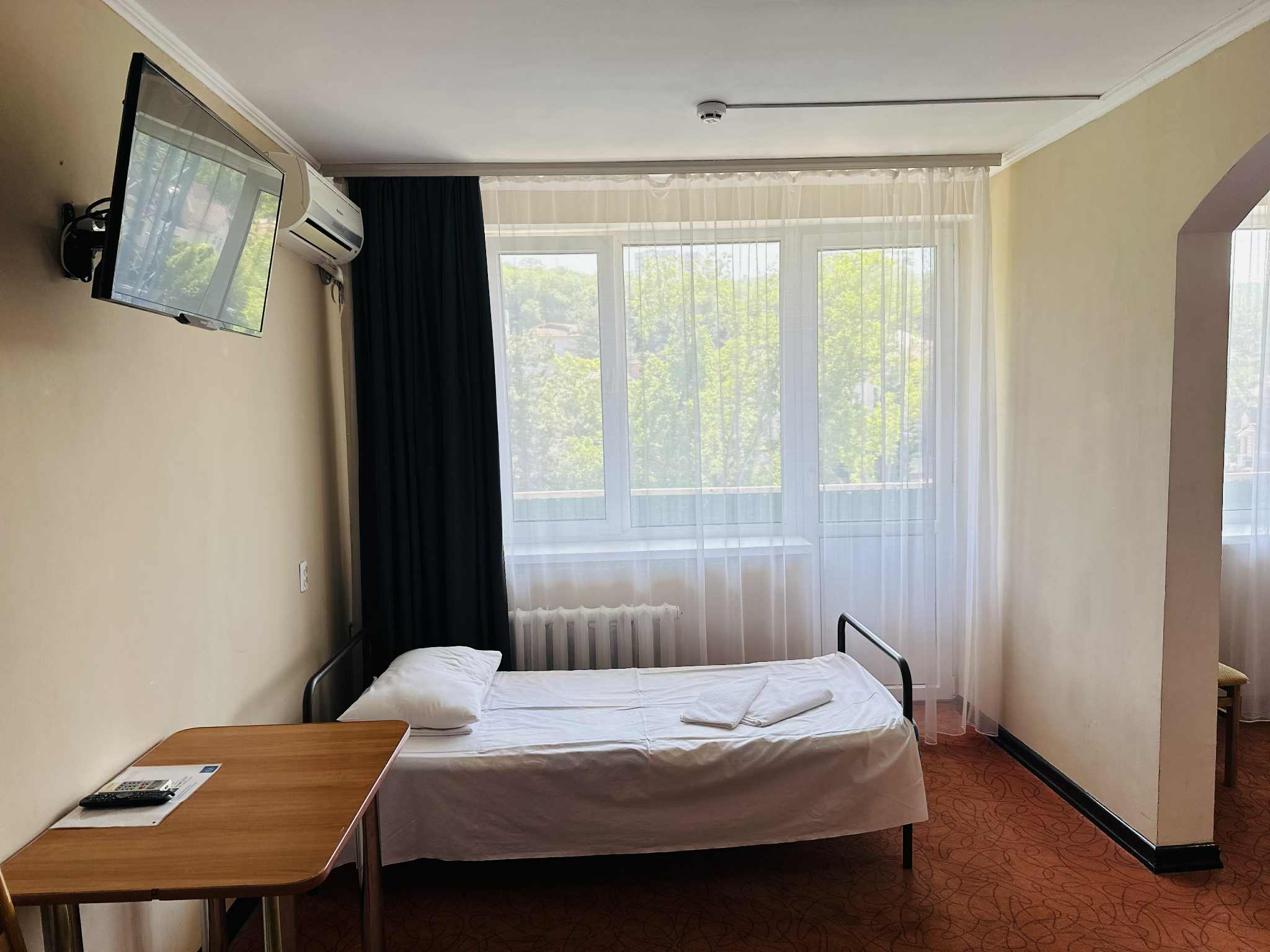 e3fa2043-ee7d-4fa9-b38c-e19676efa6a8